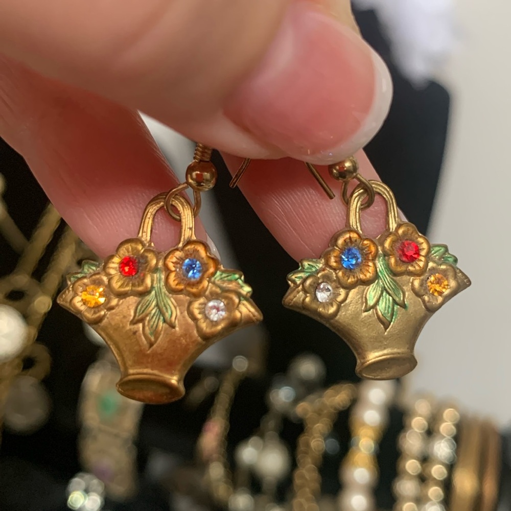 Vintage flower basket earrings